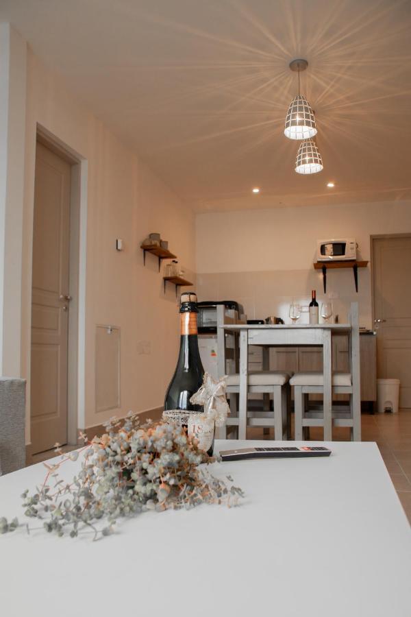 Apartment Robinson - Edificio Erico Orlando *